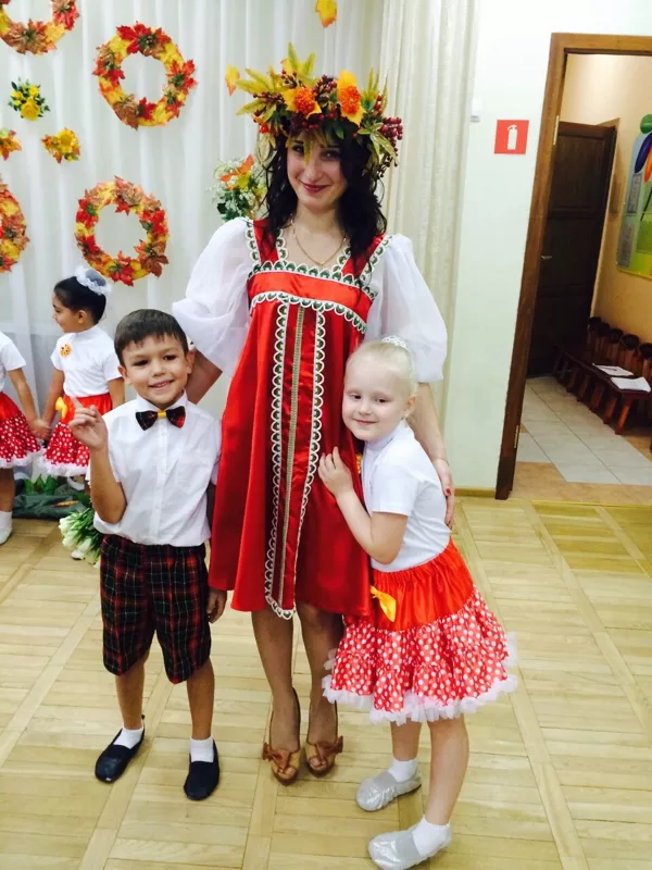 Ах какая осень,ах какая! Вся из желтых листьев золотая...